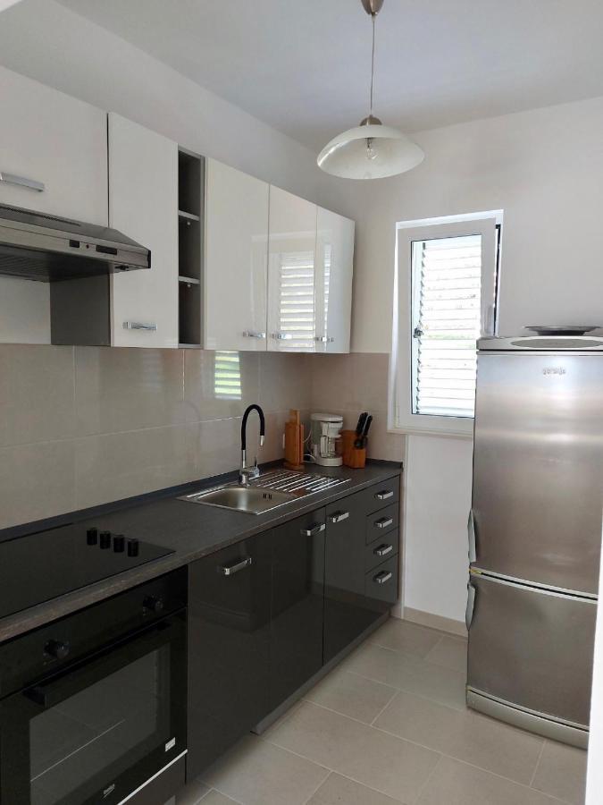 Apartments Ajka 拉布 外观 照片